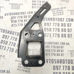 Кронштейн бампера Audi A6 C6 04-11 2.0 TDI лівий 4f0805499b