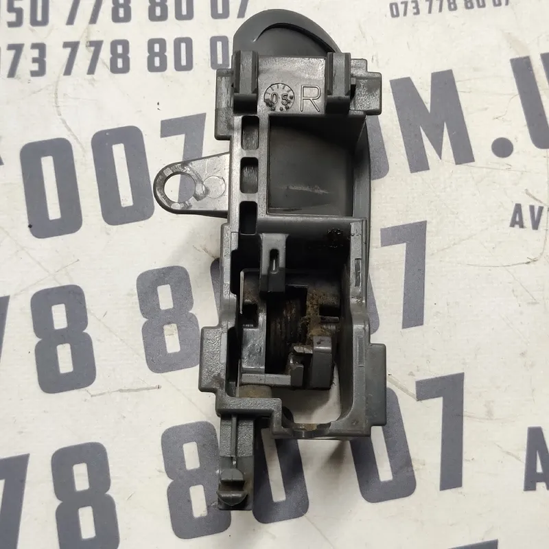 Ручка внутр. Citroen C1 (05-14) 1.0 бенз зад. права OEM 7930