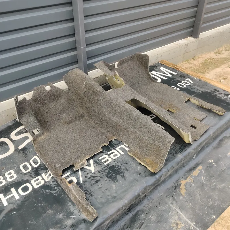 Ковролін Audi Q7 4L (05-15) 3.6 бенз передній OEM 4l1863103