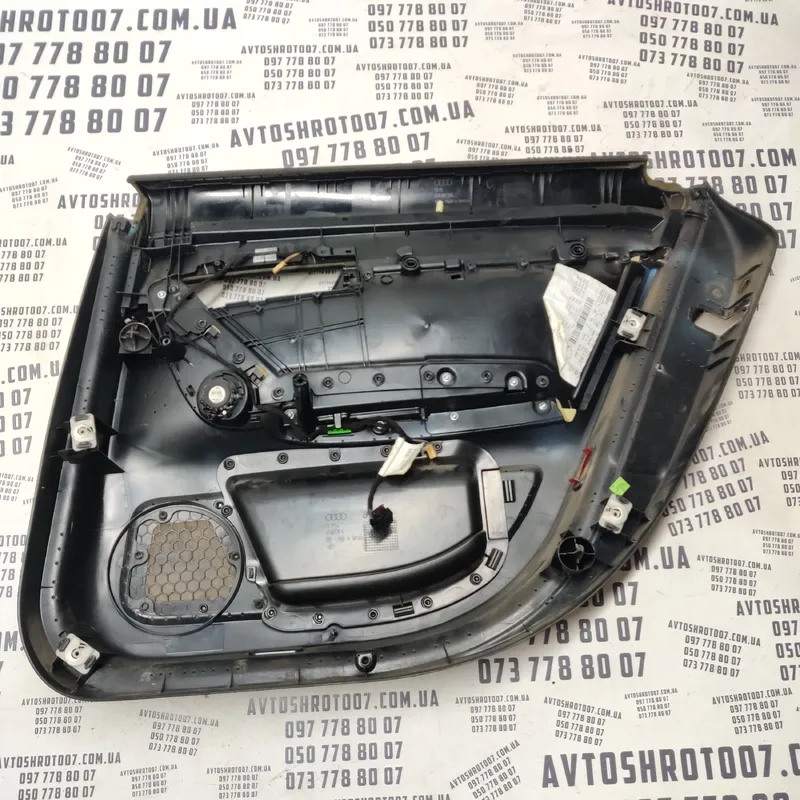 Карта дверна Audi A6 C6 (04-11) 2.0 TDI задня ліва 4f0867305