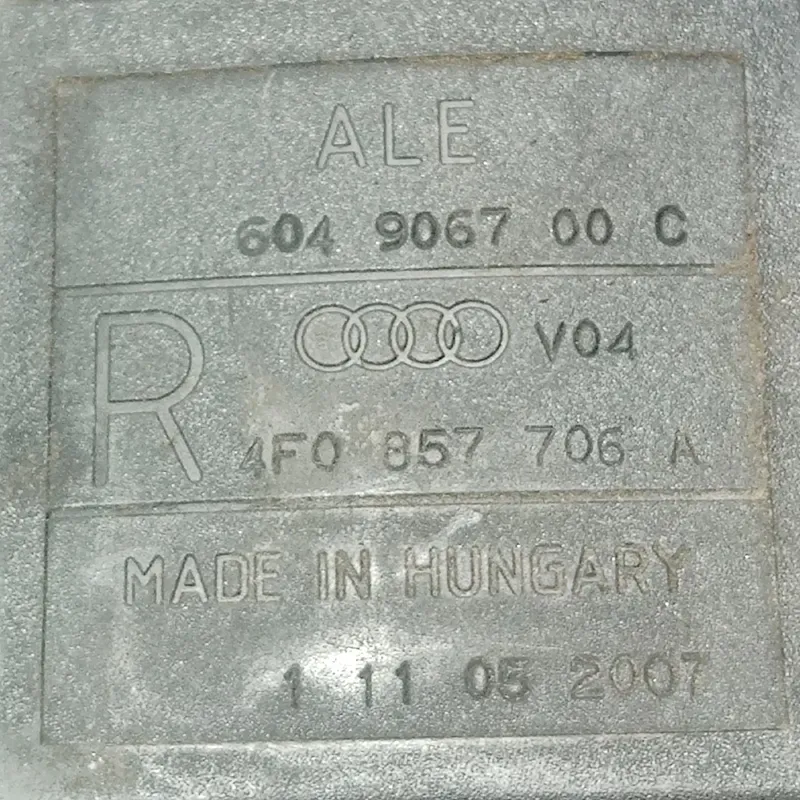 Ремінь безпеки Audi A6 C6 04-11 2.0 TDI пр. OEM 4f0857706a