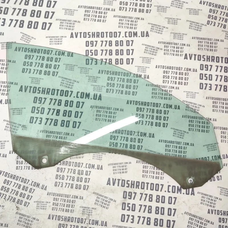 Скло Audi A6 C6 (04-11) 2.0 TDI переднє праве OEM 43R00083