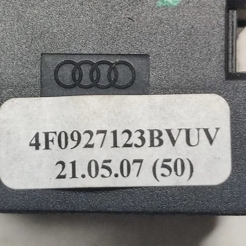 Блок кнопок Audi A6 C6 (04-11) 2.0 TDI OEM 4F0927123