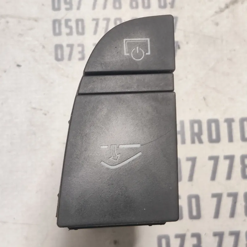 Кнопка бардачка Audi A6 C6 (04-11) 2.0 TDI OEM 4F2927227