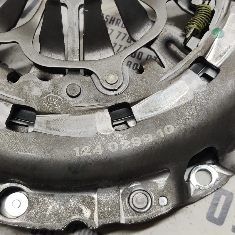 Комплект зчеплення Audi A6 C6 (04-11) 2.0TDI OEM 038198141GX