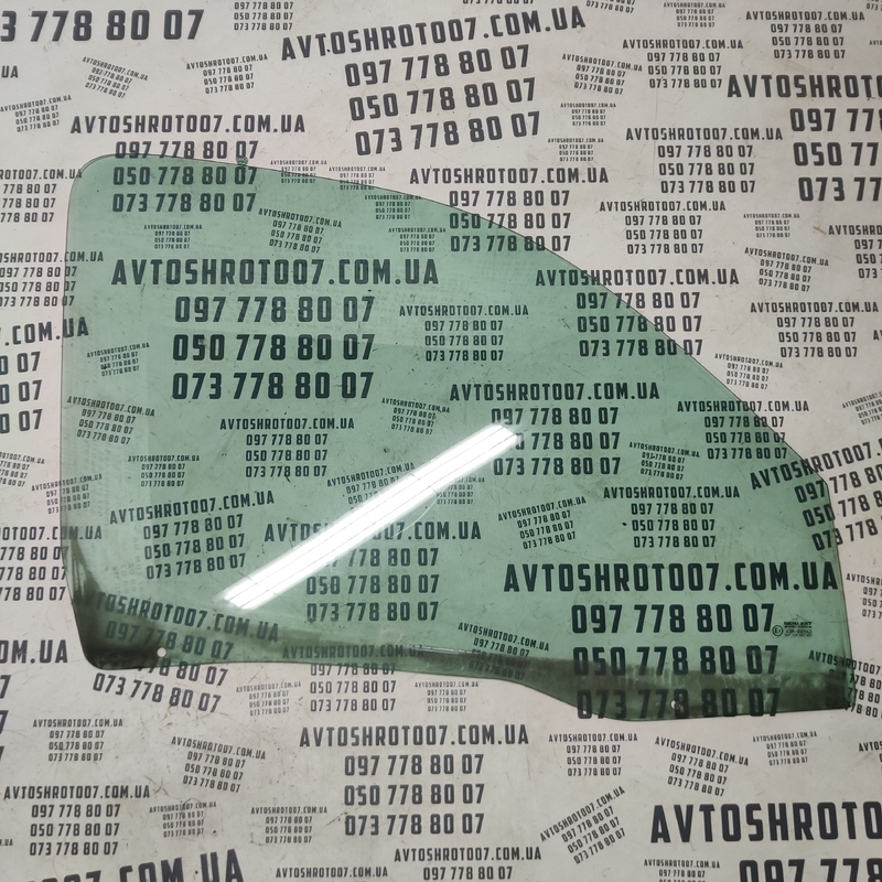 Скло двері Peugeot Partner 1 (96-08) 1.4 праве OEM 43R001142
