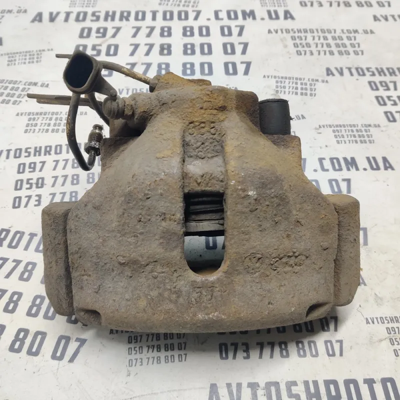 Супорт Audi A6 C6 (04-11) 2.0 TDI перед. лів. OEM 4B0615123
