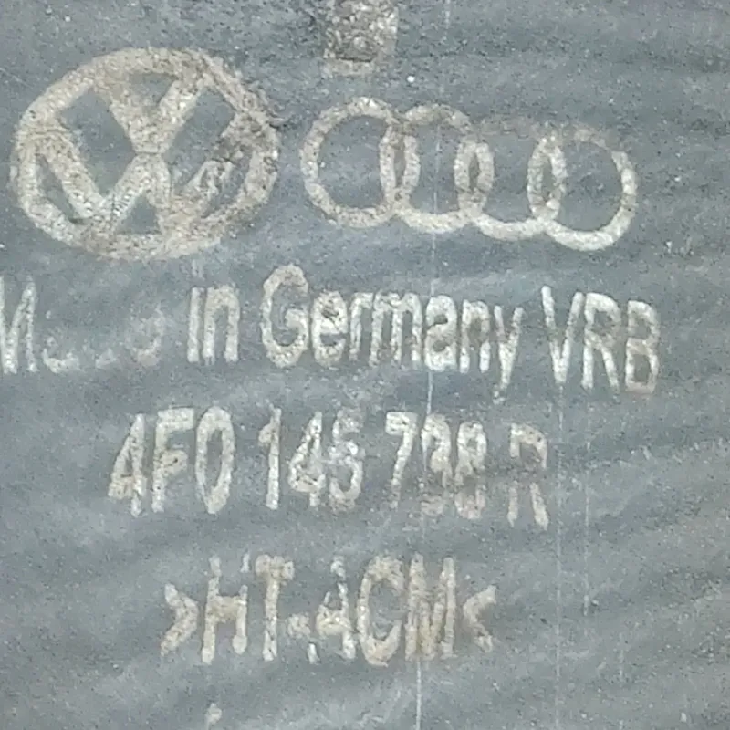 Патрубок Інтеркулера Audi A6 C6 04-11 2.0 TDI OEM 4F0145738R