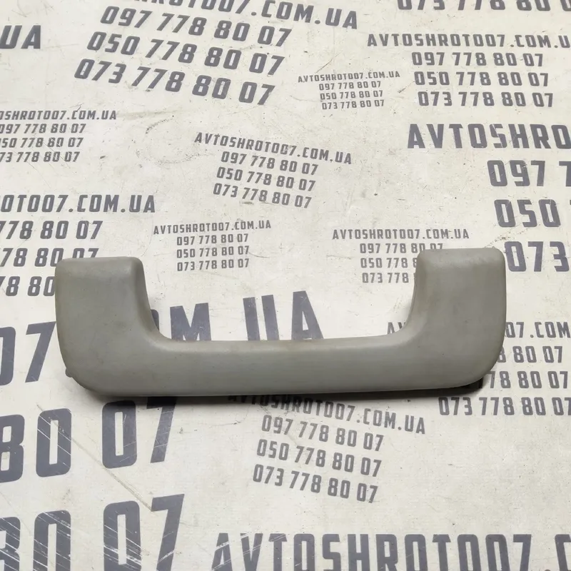Ручка внутр. Audi A6 C6 (04-11) 2.0 TDI прав. OEM 8p0857607m