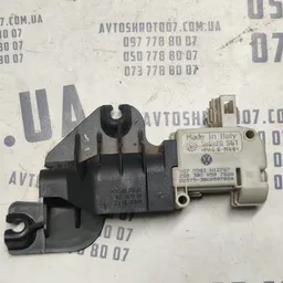 Замок бардачка Audi A6 C6 (04-11) 2.0 TDI OEM 3b0959782a фото 1