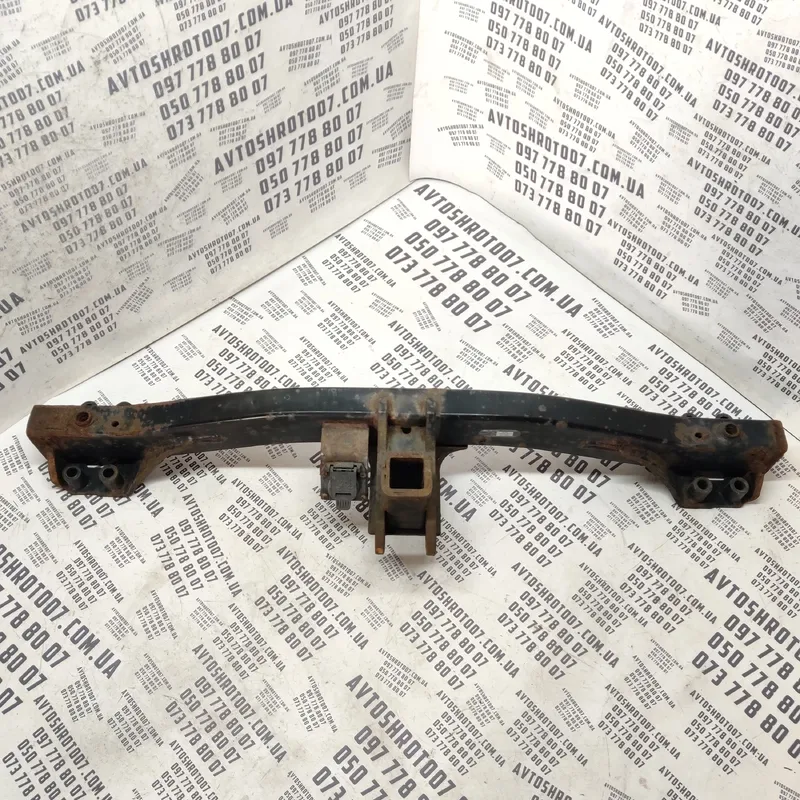 Фаркоп Audi Q7 4L (05-15) 3.6 Бензин Задній OEM 4L0803921F