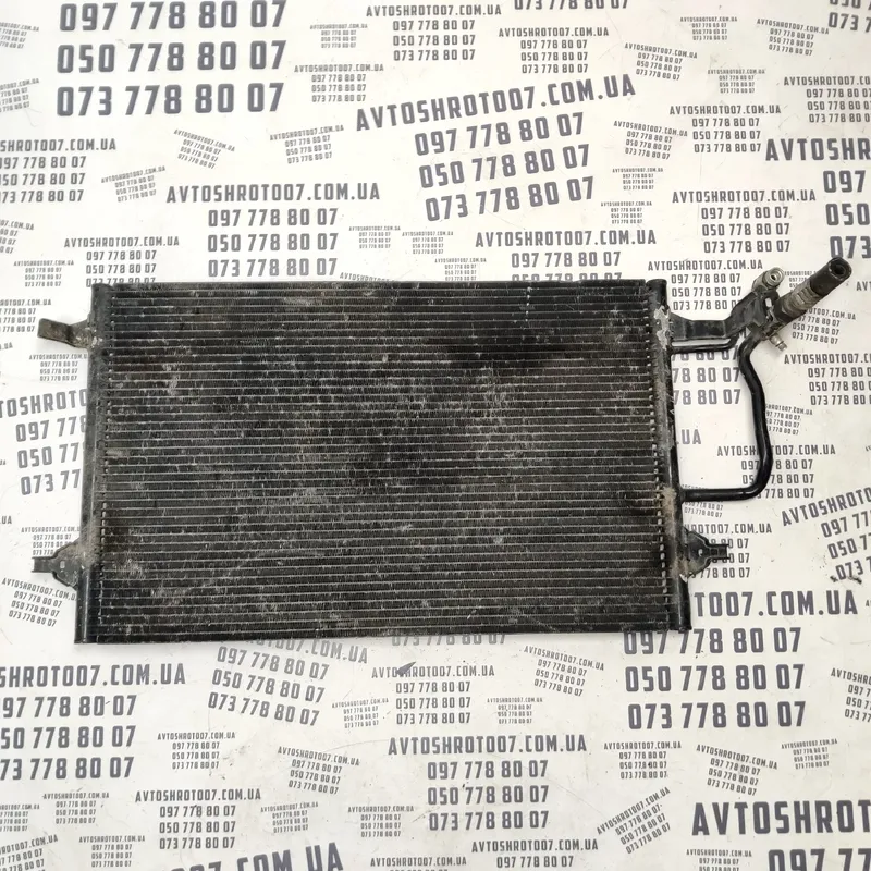 Радіатор кондиціонера Audi A8 D2 (94-02) OEM 4D0260401A