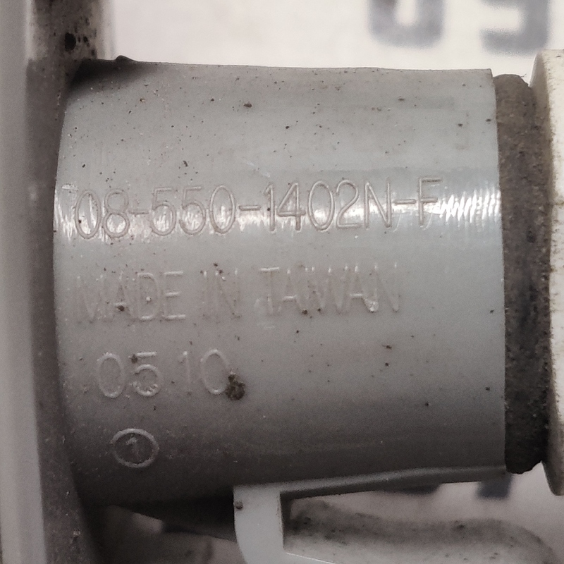 Поворотник Peugeot Partner 1 (96-08) 1.4 лівий OEM 0434554C