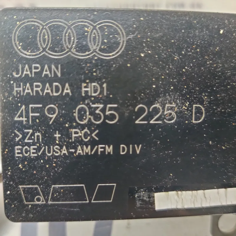 Підсилювач антени Audi A6 C6 (04-11) 2.0 TDI OEM 4f9035225d