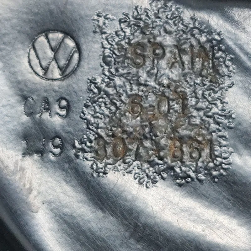 Кронштейн бампера Volkswagen Bora (98-05) 1.9 TDI задня