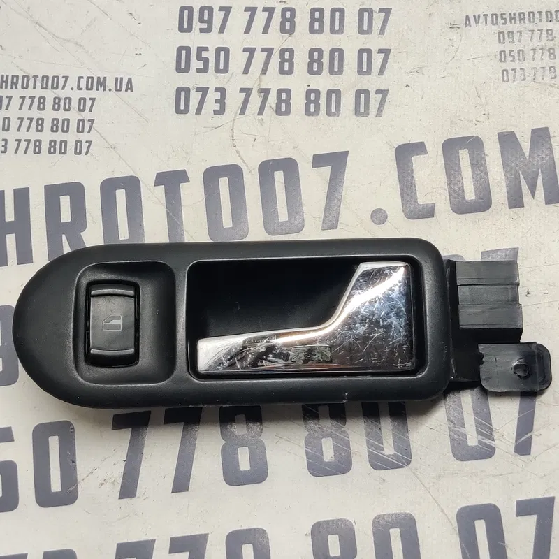 Ручка VW Bora (98-05) 1.9 TDI передня права OEM 3b1837114t