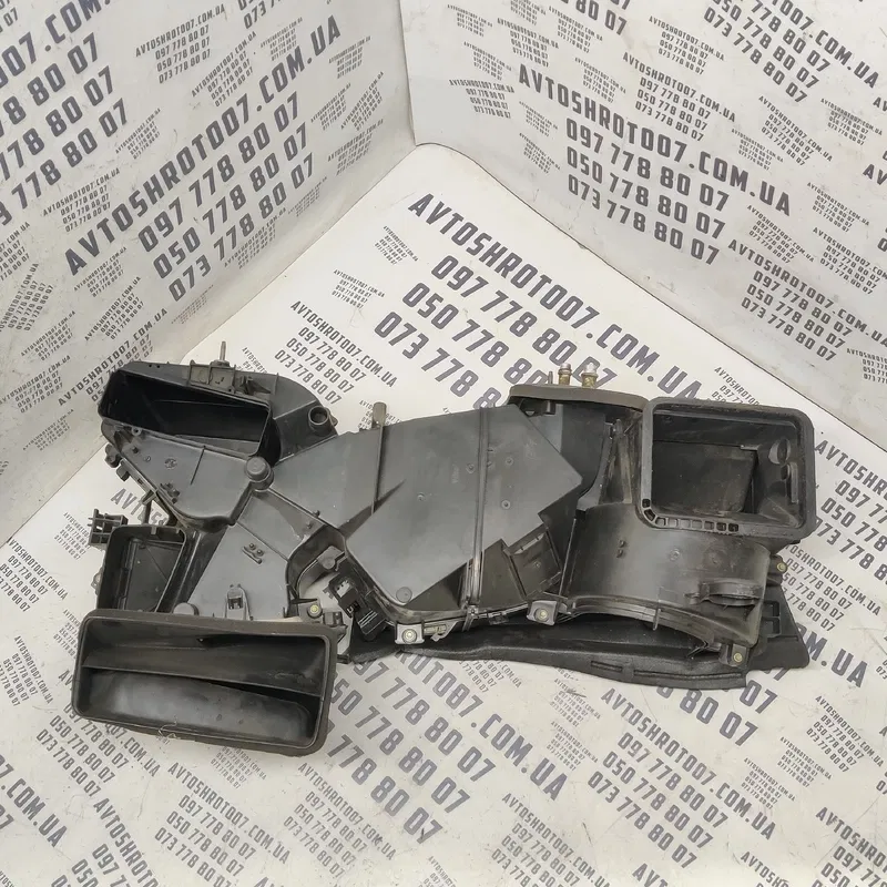 Корпус пічки Volkswagen Bora (98-05) 1.9 TDI OEM 1J1820003AQ
