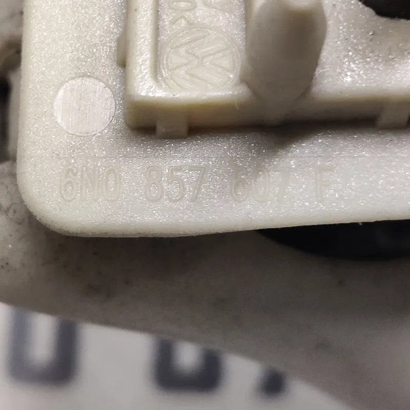 Ручка внутр. VW Bora (98-05) 1.9 TDI передня OEM 6n0857607f