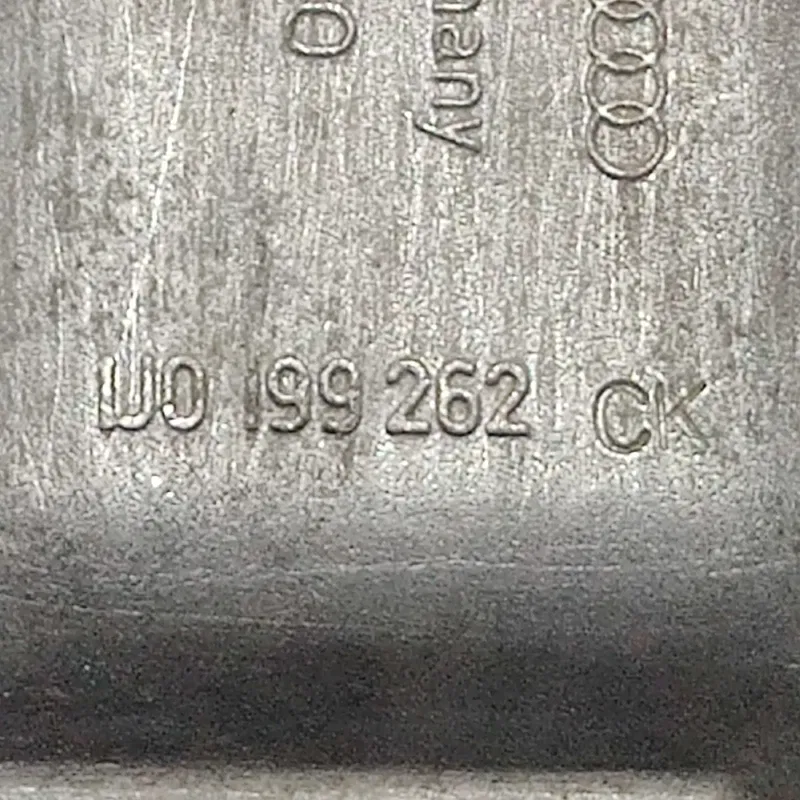 Подушка двигуна VW Bora 98-05 1.9 TDI права OEM 1j0199262ck