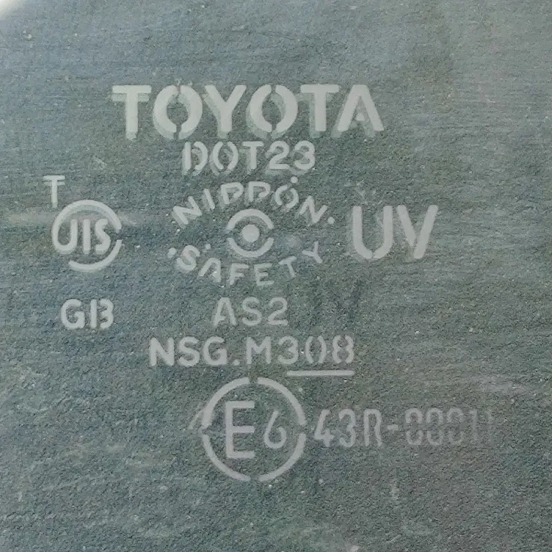Скло дверей заднє ліве Toyota Corolla (06-13) 1.6 43r00011