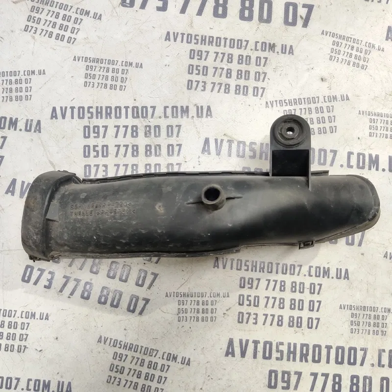 Патрубок повітряний VW Bora (98-05) 1.9 TDI OEM 1j0129609c