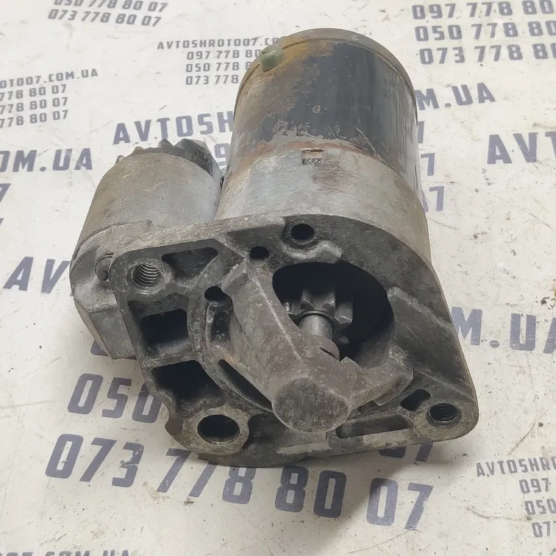 Стартер Dacia Logan (04-12) 1.6 Бензин OEM 8200240487