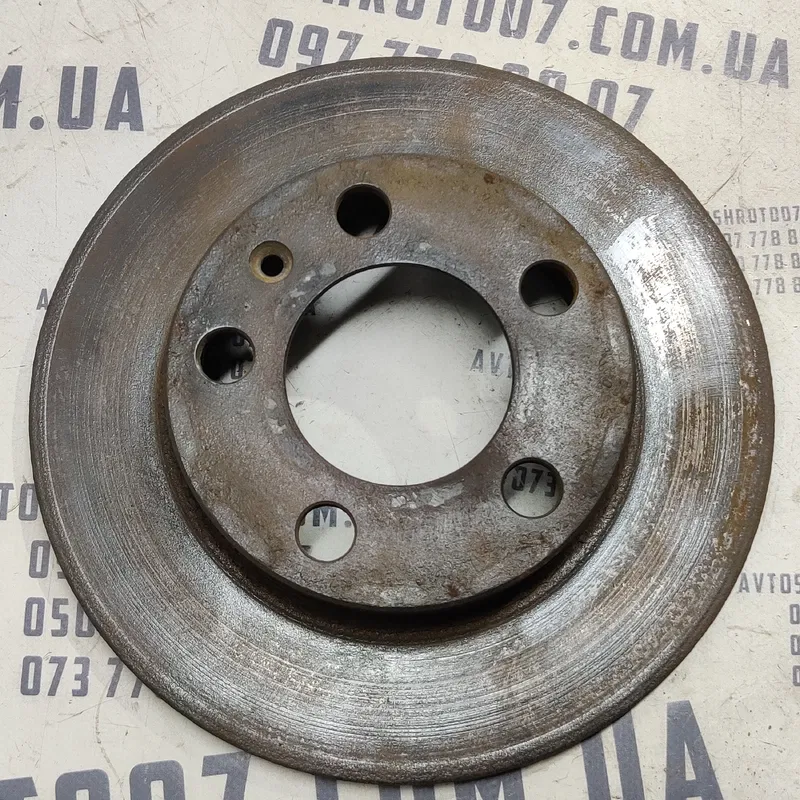 Гальмівний диск Volkswagen Bora (98-05) 1.9 TDI задній