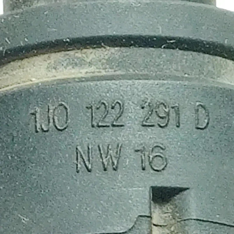 Фланець охолодження VW Bora (98-05) 1.9 TDI OEM 1J0122291D