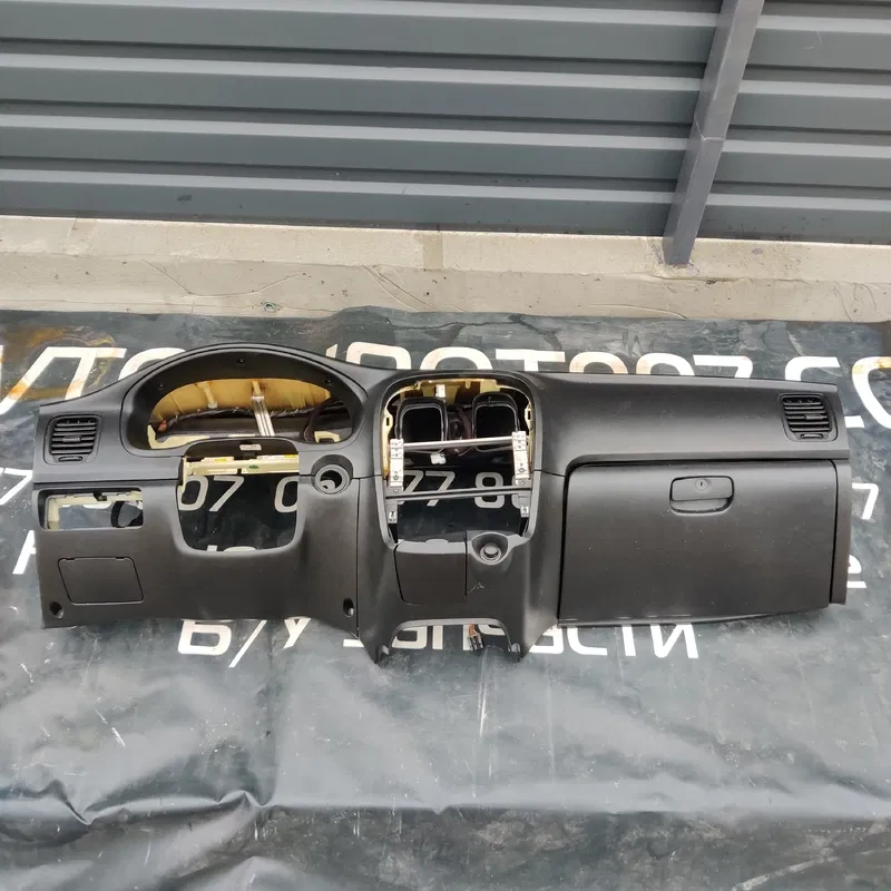 Торпедо Hyundai Sonata (98-05) 2.0 Бензин OEM 847103C050LK