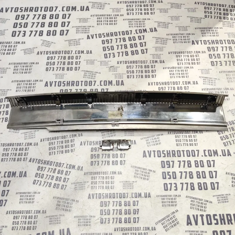 Накладка салону VW Bora 98-05 1.9 TDI задня OEM 1J9863459DV