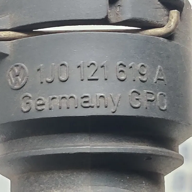 Фланець охолодження VW Bora (98-05) 1.9 TDI OEM 1j0121619a