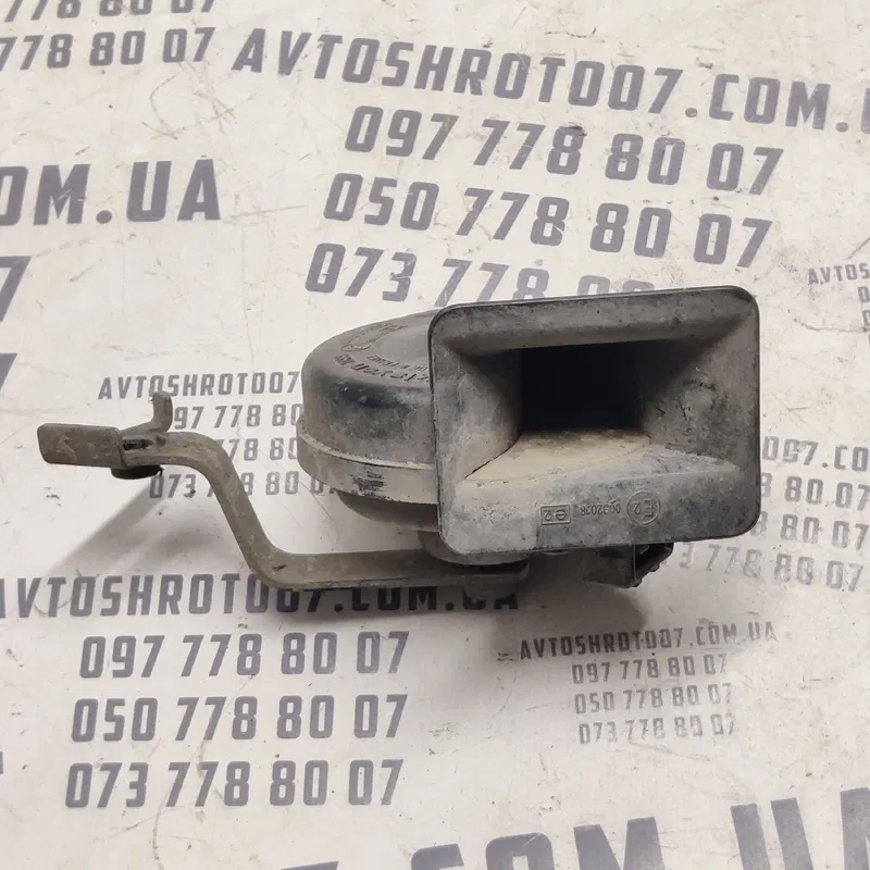 Сигнал Volkswagen Bora (98-05) 1.9 TDI Дизель OEM 1J0951227C