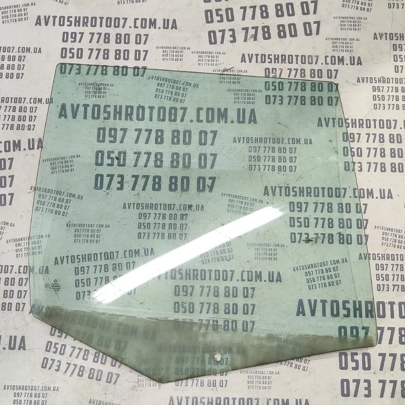 Скло дверей VW Bora 98-05 1.9 TDI задня права OEM 43r00049