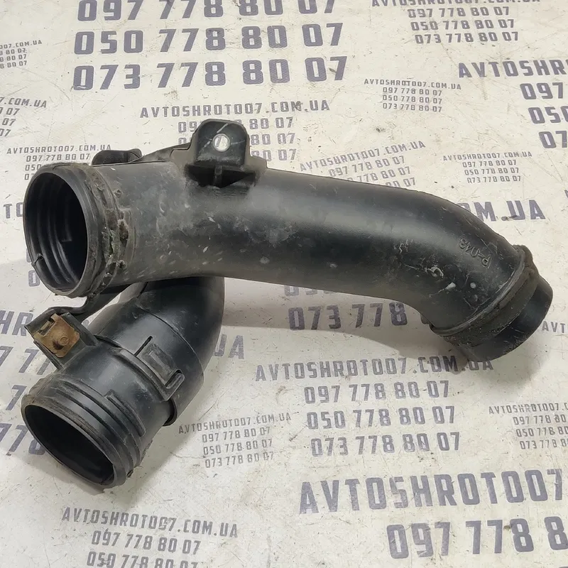Патрубок повітряний Toyota Corolla 06-13 1.6Б OEM 1775237030