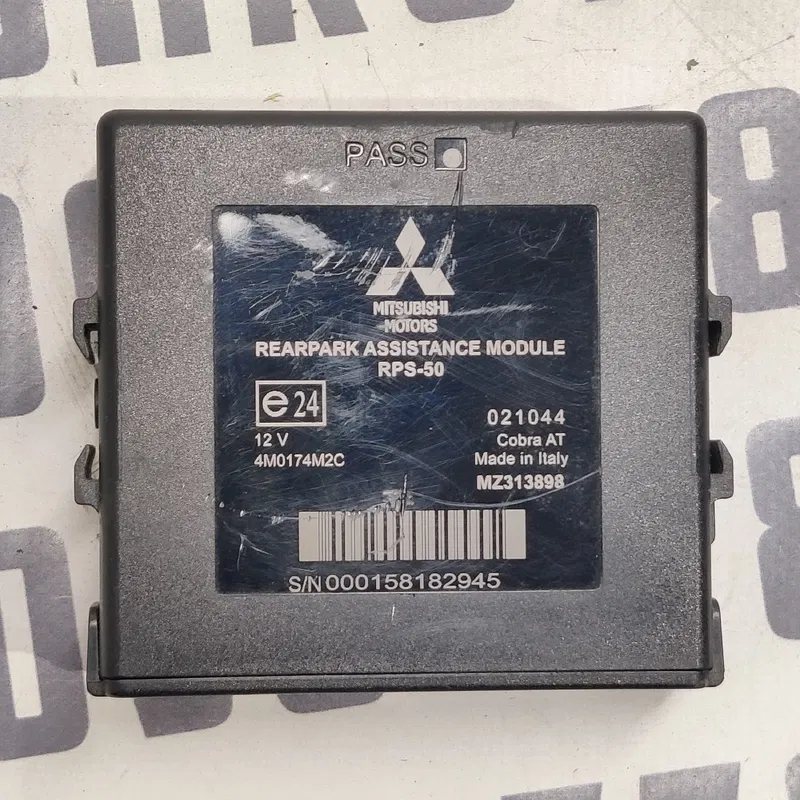 Блок парктроніка Mitsubishi Outlander XL 06-12 OEM mz313898