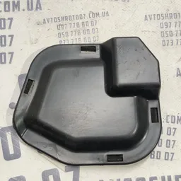 Накладка Mitsubishi Outlander XL (06-12) 2.0D OEM 5729a010