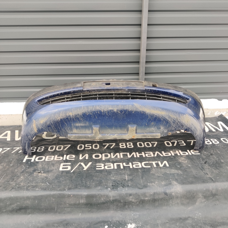 Бампер Peugeot 807 (02-14) 2.2 HDI передній OEM 7401T5