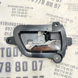 Ручка Mitsubishi Outlander XL 06-12 2.0D з.пр. OEM mn105360