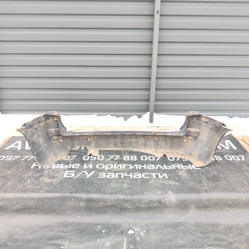Бампер Peugeot 807 (02-14) 2.2 HDI задній OEM 1484204077
