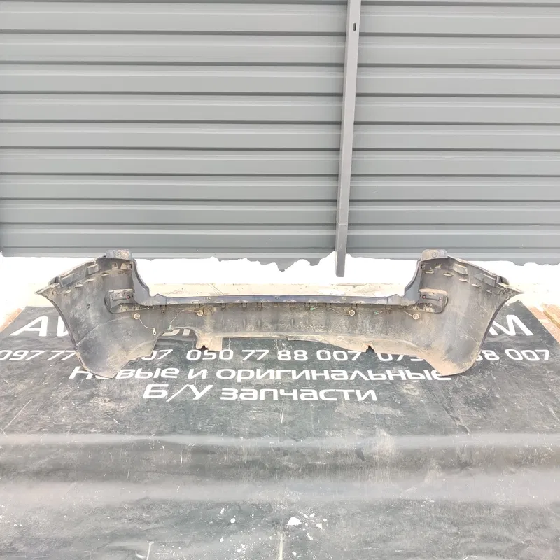 Бампер Peugeot 807 (02-14) 2.2 HDI задній OEM 1484204077