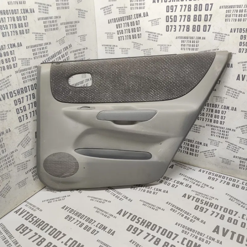 Карта дверна Mazda Premacy 99-05 1.8 зад. пр. OEM c10068531