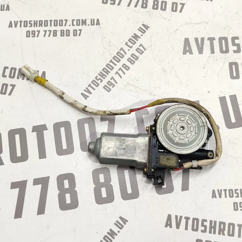 Мотор склопідіймача Mazda Premacy 99-05 1.8 зад.л 8621003920