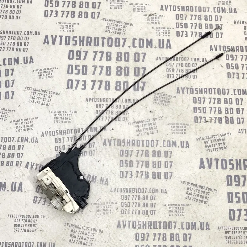 Замок Mitsubishi Outlander XL 06-12 2.0D зад.пр. OEM 08828b