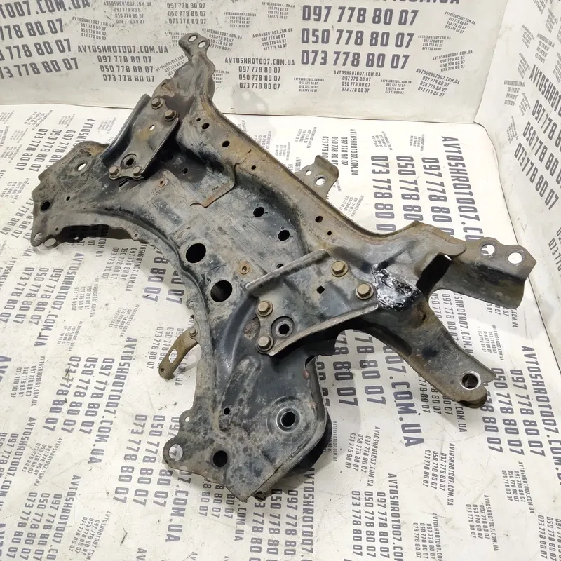 Підрамник передній Toyota Corolla (06-13) 1.6 Бензин