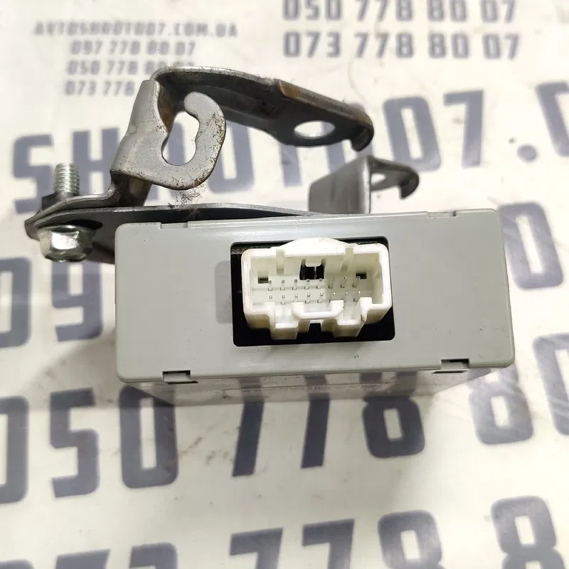 Блок 4WD Mitsubishi Outlander XL 06-12 2.0D OEM 8631a417