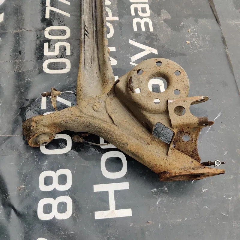 Балка підвіски Toyota Corolla 06-13 1.6 задня OEM 4210112171