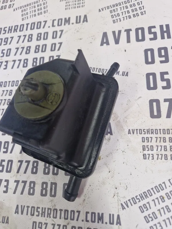 Бачок ГУР Skoda Octavia Tour (96-10) 1.6 бензин 1J0422371C