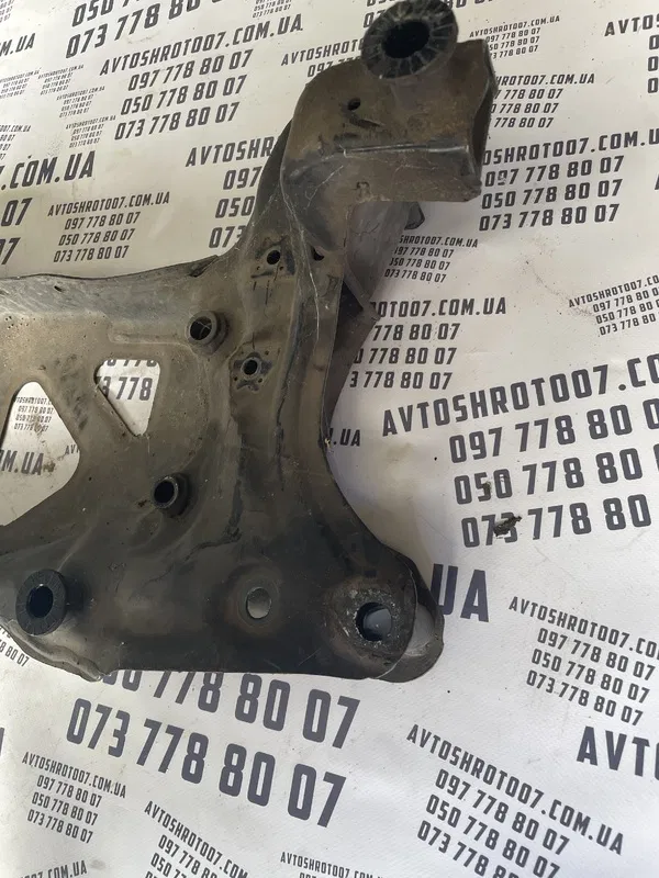 Підрамник Skoda Rapid 12-20 1.6 MPI передній OEM 5c01993696