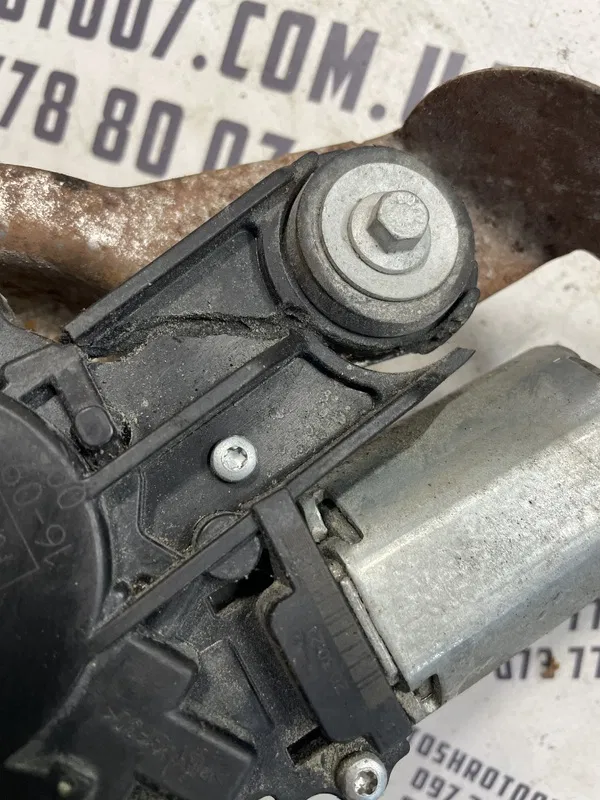 Мотор склоочисника Ford Fiesta 6 08-17 задній 8a61a17k441ae