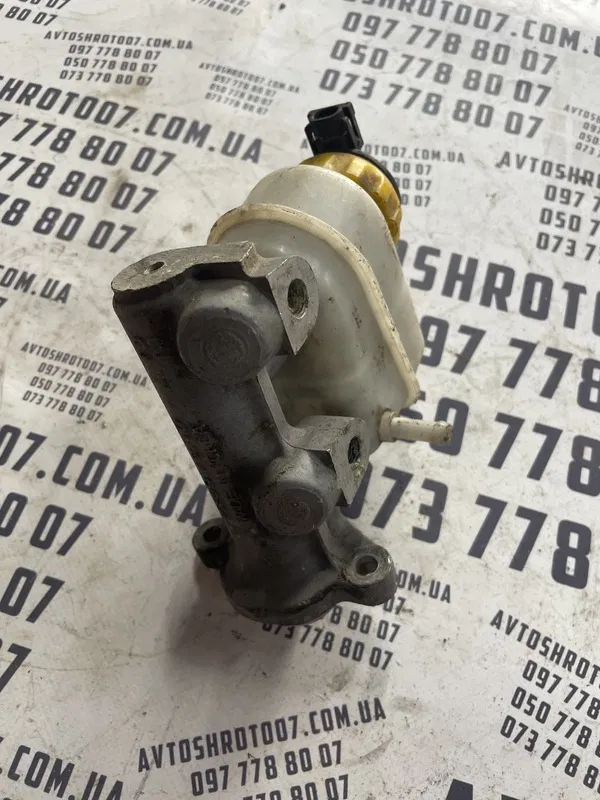 Головний торм. циліндр Daewoo Lanos (97-17) 1.6 OEM 13049007